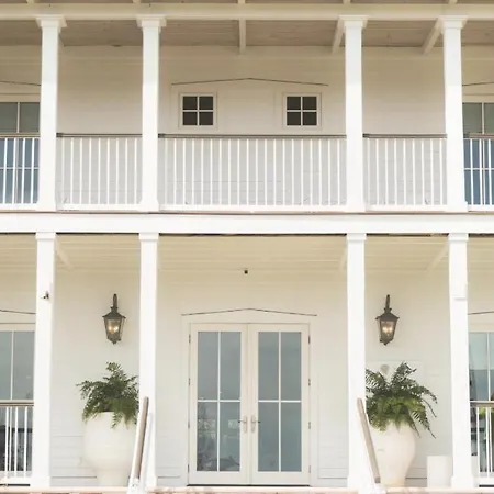 Oyster Bay Boutique Hotel (Adults Only)